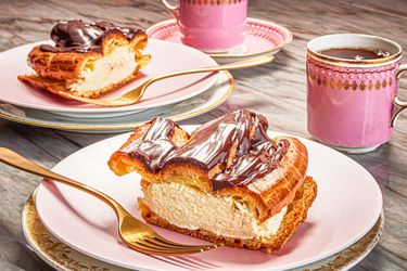 Overhead view of Eclair Paris brest slices