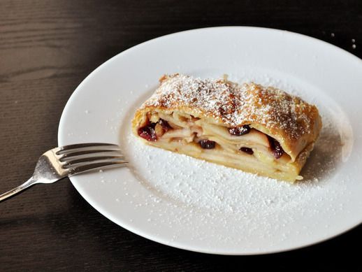 20140219-entertaining-cran-apple-strudel.jpg