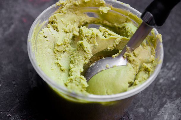 20140212-avocado-ice-cream.jpg