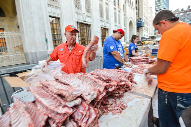 20140608-294993-bbq-block-party-2014-unloading-ribs.jpg