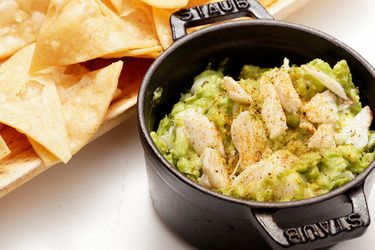 20120115-guacamole-variations-30.jpg