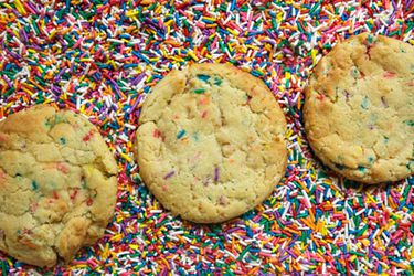20111020-176059-confetti-cookies-primary.jpg