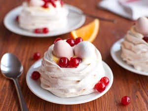 20150331-meringue-nests-with-orange-curd-nila-jones-1.jpg