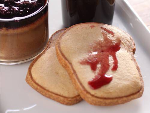 Closeup of the kinako shortbread served with the pot de crème at Table 310.