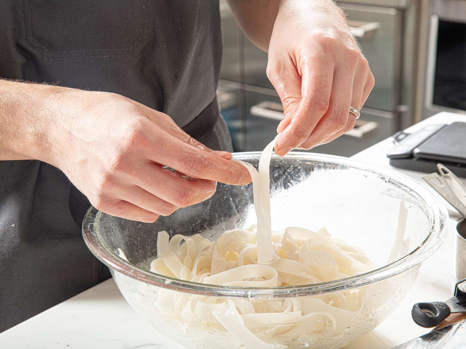 Side view of separating noodles