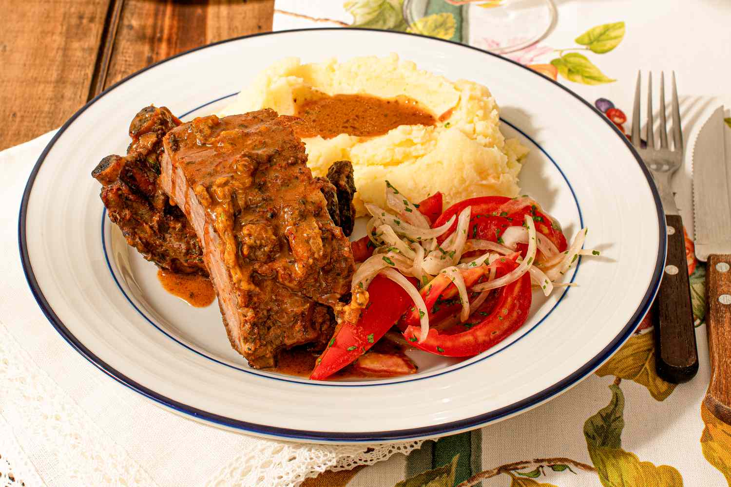 Side view of a plate of ribs