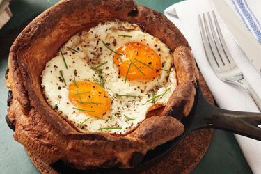 20151223-eggy-puds-yorkshire-pudding-eggs-bacon-kenji-4.jpg