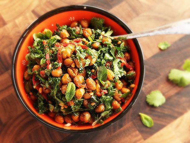 20140227-roasted-chickpea-sun-dried-tomato-herb-kale-salad-pine-nut-recipe-vegan-2.jpg