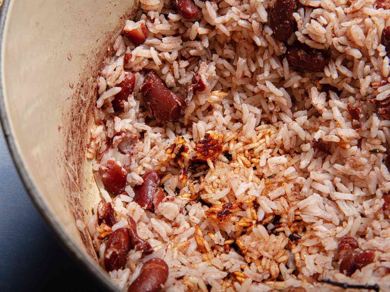 A view inside the pot to see bun-bun