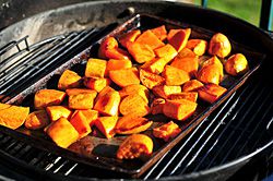 20091119-cider-glazed-sweet-potatoes-on-the-grill.jpg