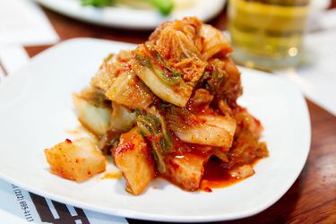 20130523-ktown-crawl-gahm-mi-oak-kimchi-robyn-lee.jpg