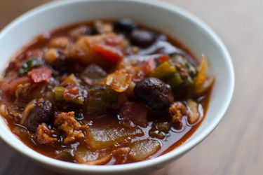 20111103-177535-chipotle-chile-beans.jpg