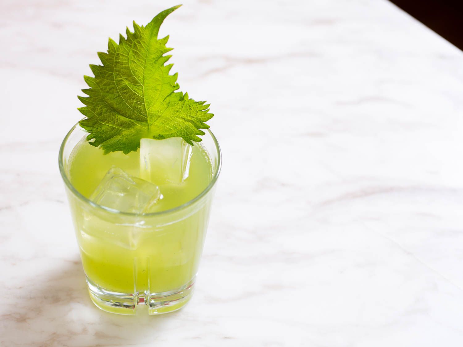 20150505-mint-cocktails-shiso-fine-vicky-wasik-3.jpg