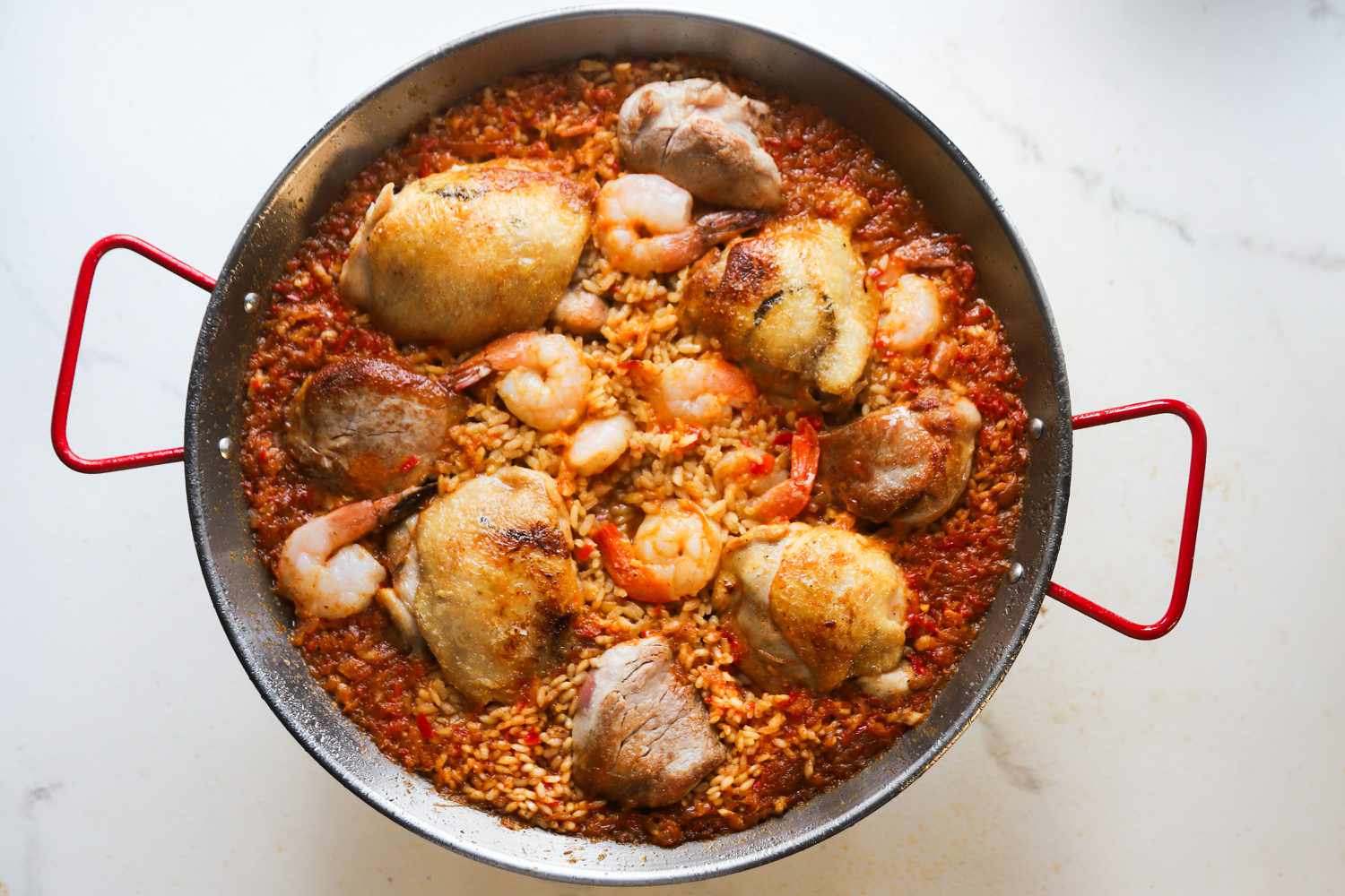 el cid paella pan with chicken and shrimp paella