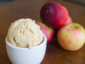 a dished scoop of apple pie ice cream