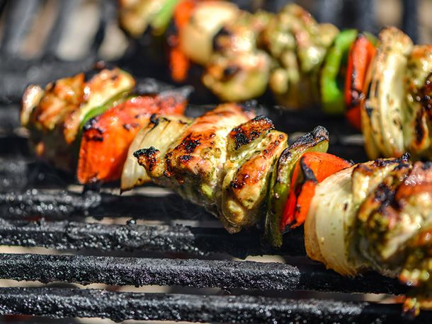 20140525-293936-chicken-fajita-kebabs.jpg