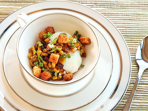 20131004-sous-vide-101-egg-chorizo-corn-crouton-17.jpg
