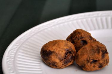 20120314-biscoffcookietruffles.JPG