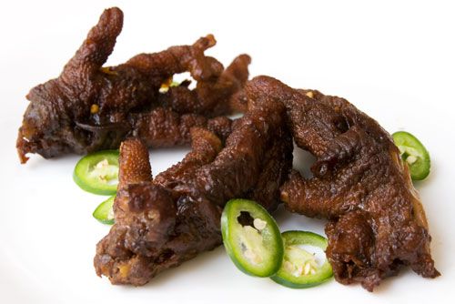20090804-nastybits-chickenfeet-final.jpg
