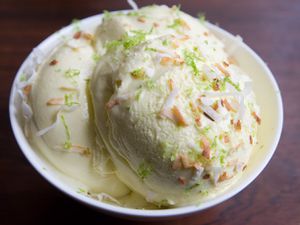20130226-coconut-lime-ice-cream.jpg