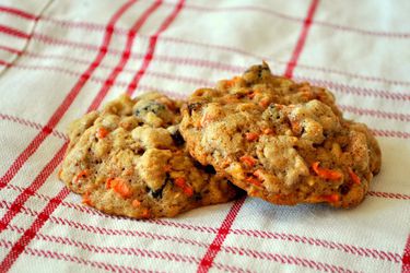 20120614-cookie-monster-carrot-cake-cookies.JPG