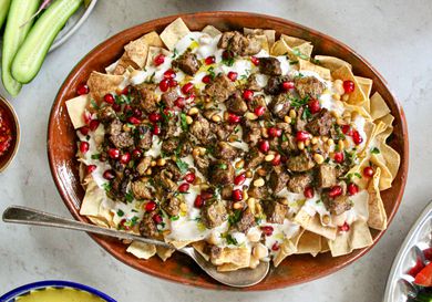 Overhead view of hummus fatteh