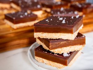 Side view of millionaires shortbread