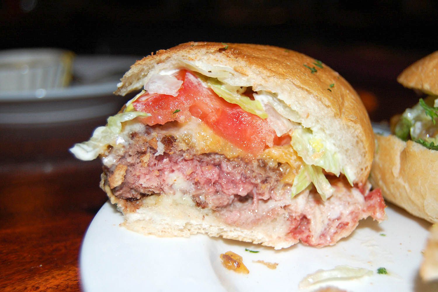 20140626-Antoines-Burger-edit.jpg