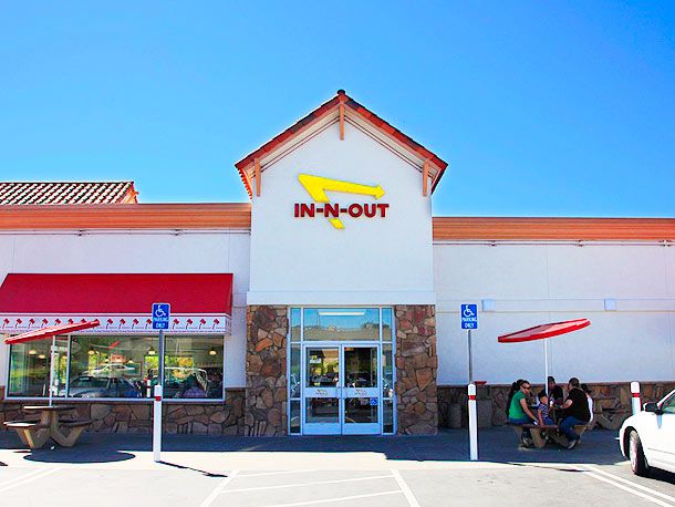 20120423-in-n-out-shooter-sandwich-03.jpg