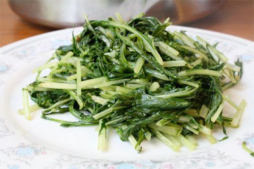 A plate of sauteed mizuna.