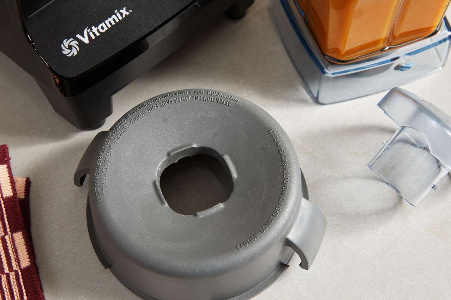 Closeup of the Vitamix 5200 Professional-Grade Blender's lid