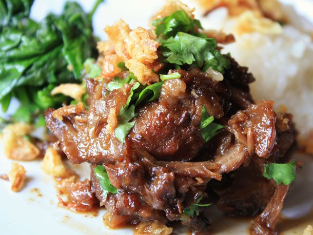 20120424-nasty-bits-braised-pork-cheek-primary.jpg