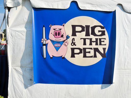 20120922-comp-bbq-pig-and-the-pen.jpg