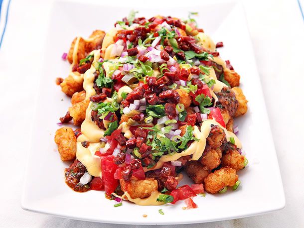 20130517-tater-tot-nachos-totchos.jpg