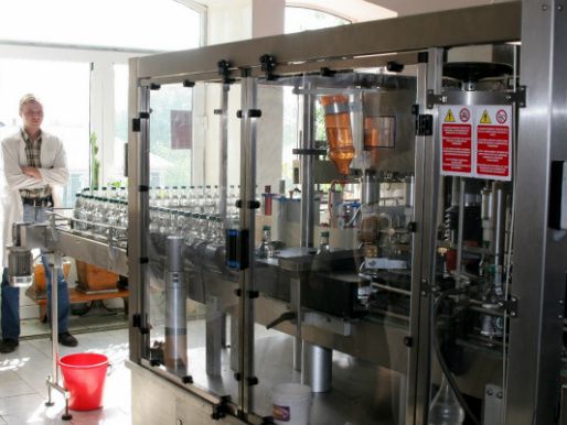 20120521Vodka_bottling_machine.jpg