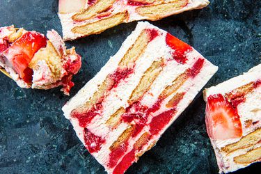 Overhead view of icebox cake