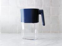 larq water pitcher on marble countertop