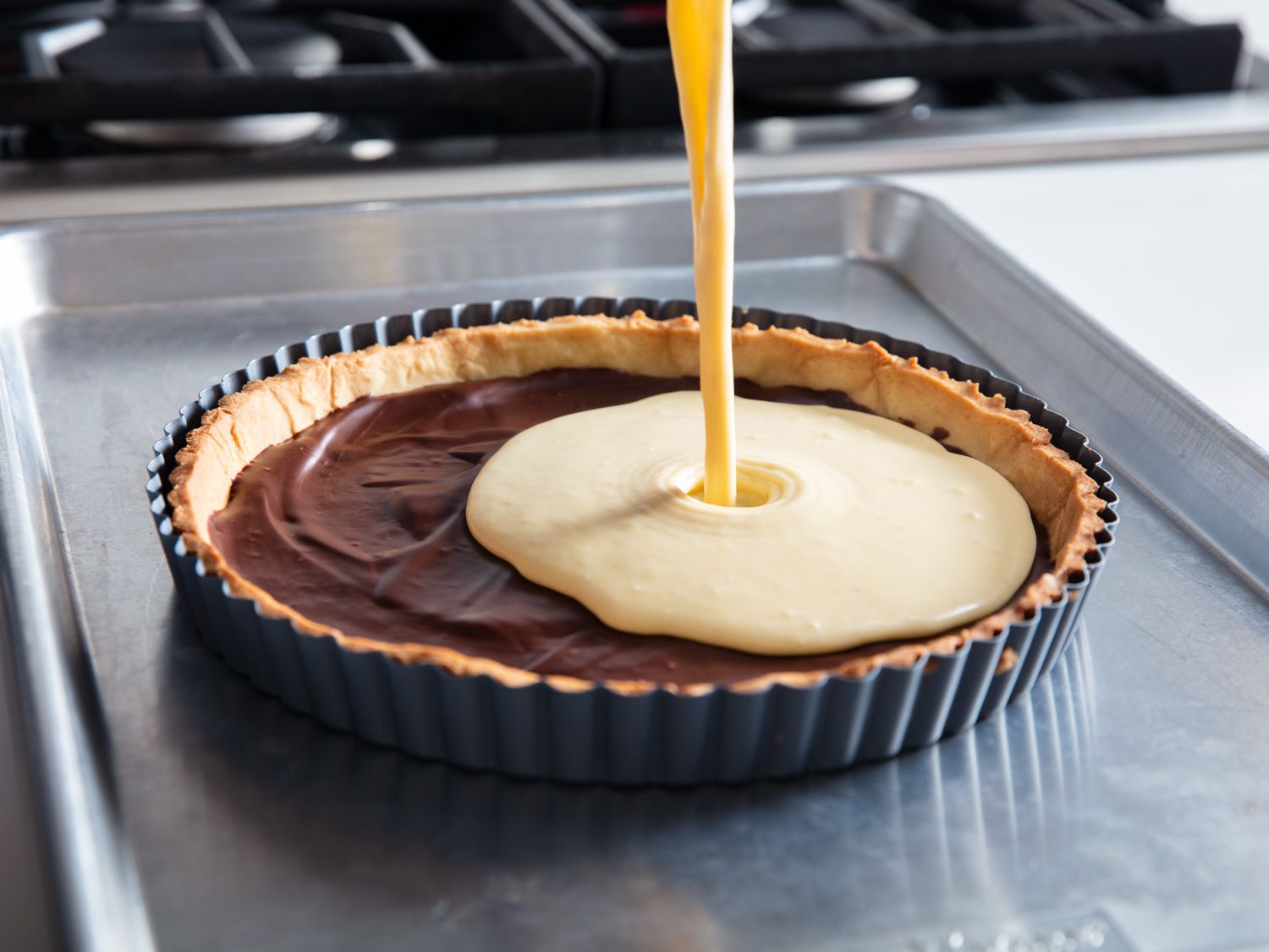 20201110-white-sesame-chocolate-ganache-tart-vicky-wasik-19