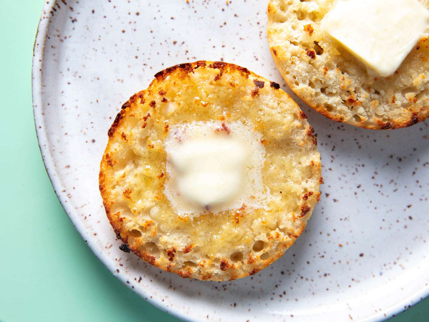 20200829-sourdough-english-muffins-vicky-wasik-1-2