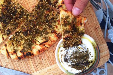 20150623-grilled-flat-bread-zaatar-2.jpg