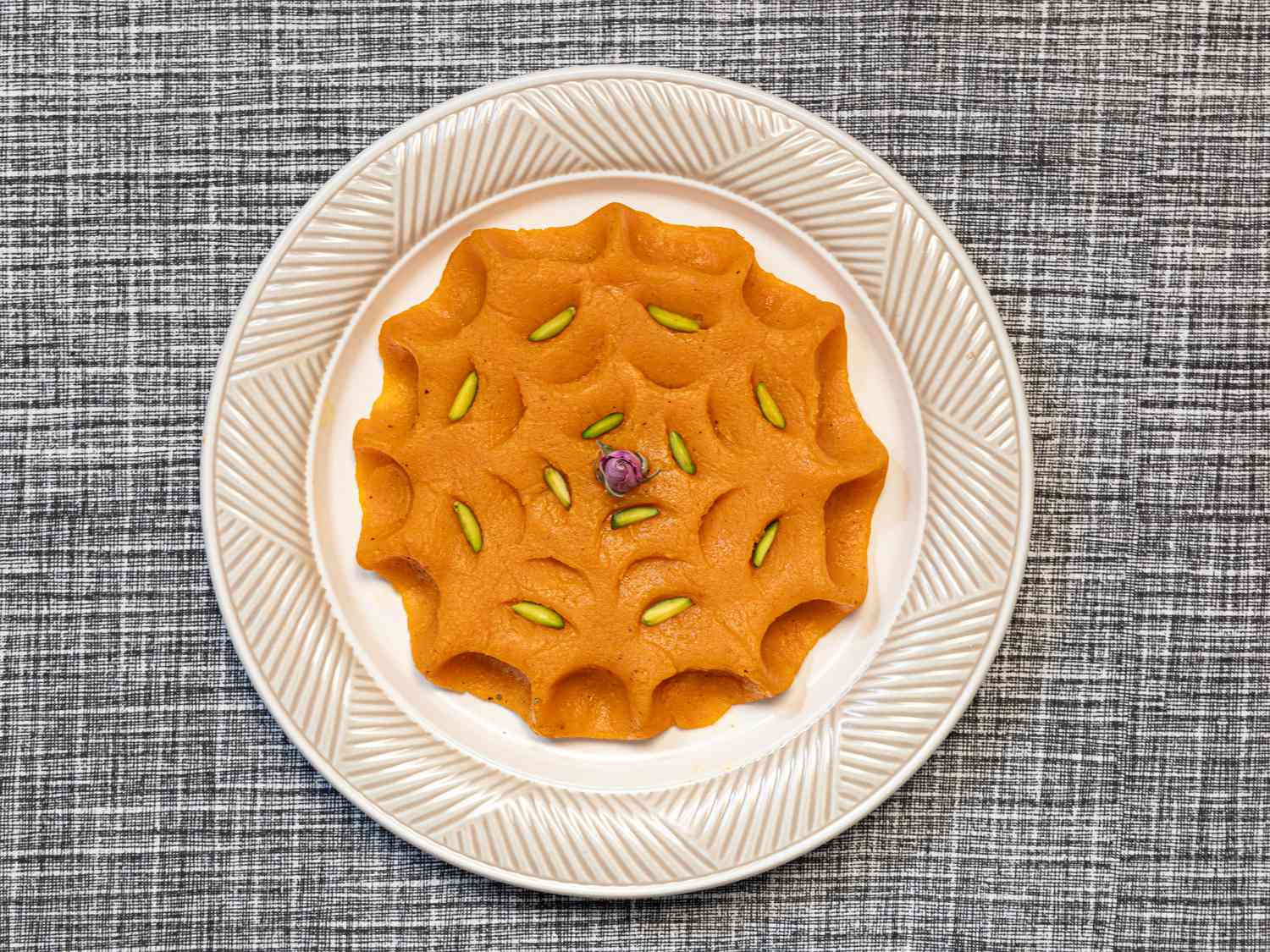 Individual serving of halva