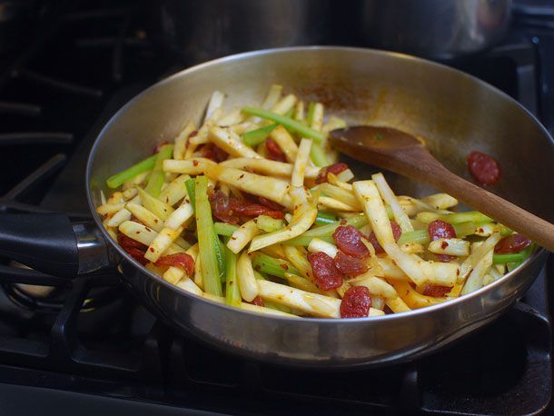 20131108-spicy-stir-fried-fennel-celery-and-celery-root-with-chinese-sausage-14.jpg