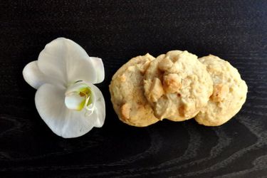 Macadamia Cream Cheese Cookies