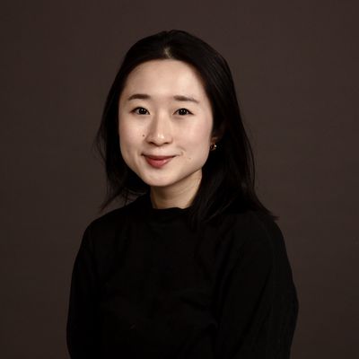 Genevieve Yam headshot