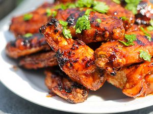 20100826-honey-chipotle-wings.jpg