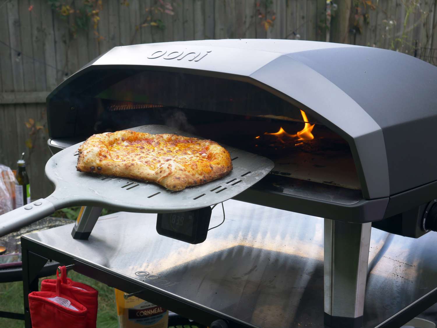 removing a pizza from the ooni koda 2 max 