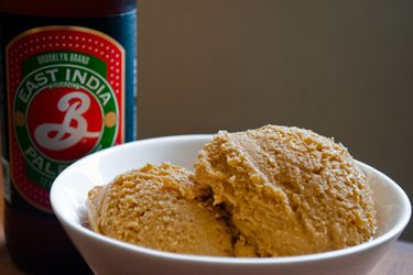 20110824-167109-beer-caramel-ice-cream.jpg