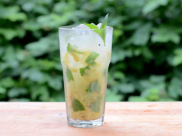 20140602GrilledPineappleMojito.JPG