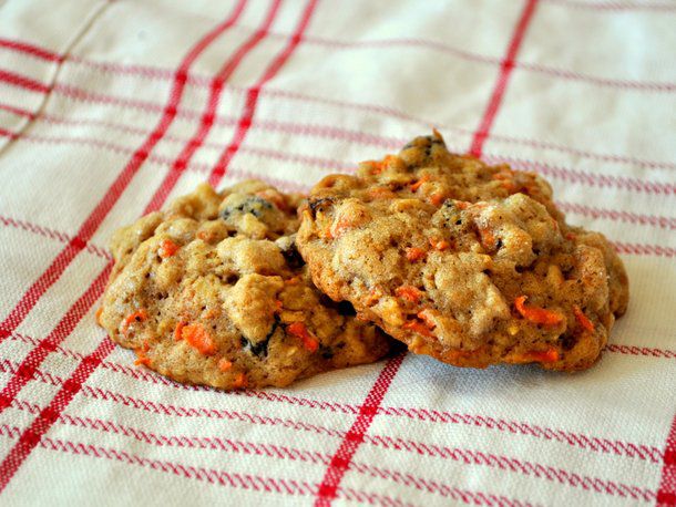 20120614-cookie-monster-carrot-cake-cookies.JPG