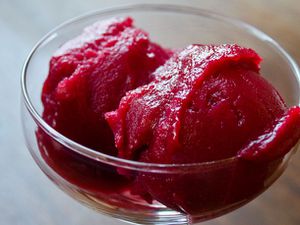 20111111-178683-cranberry-lillet-sorbet.jpg